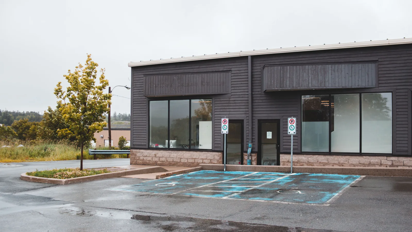 Modern commercial property and retail center exterior in New Zealand, ideal for open or closed bridging finance